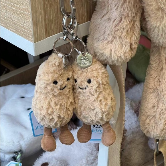 Jellycat Amuseables Peanut Bag Charm Brand New with Tags (BNWT) - Picture 4 of 5